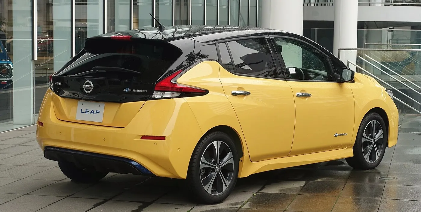 Nissan Leaf — электромобиль